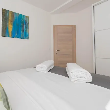 Moon Apartman *